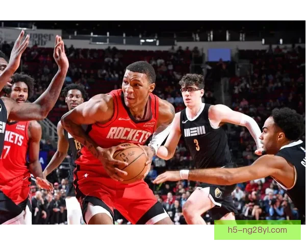 乌度卡直言申京谢泼德只求进攻忽视防守